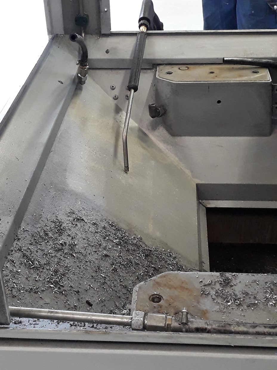 Cleaning machine tools quickly and efficiently phcleantec (en)